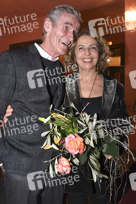 Theaterpremiere 'Trennung frei Haus' in München